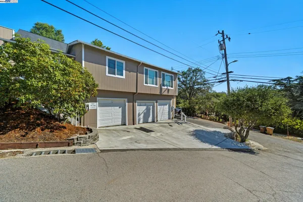 $1,498,000 | 17 Prospect Drive, San Rafael, CA 94901