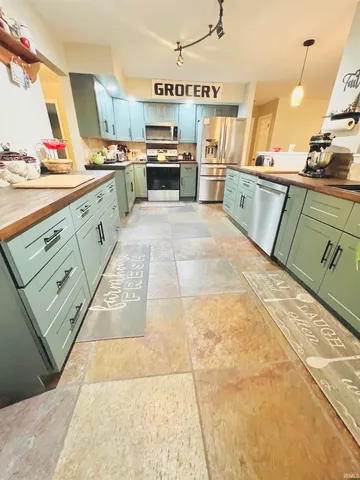 $549,900 | 306 Shandell Drive, Bedford, IN 47421