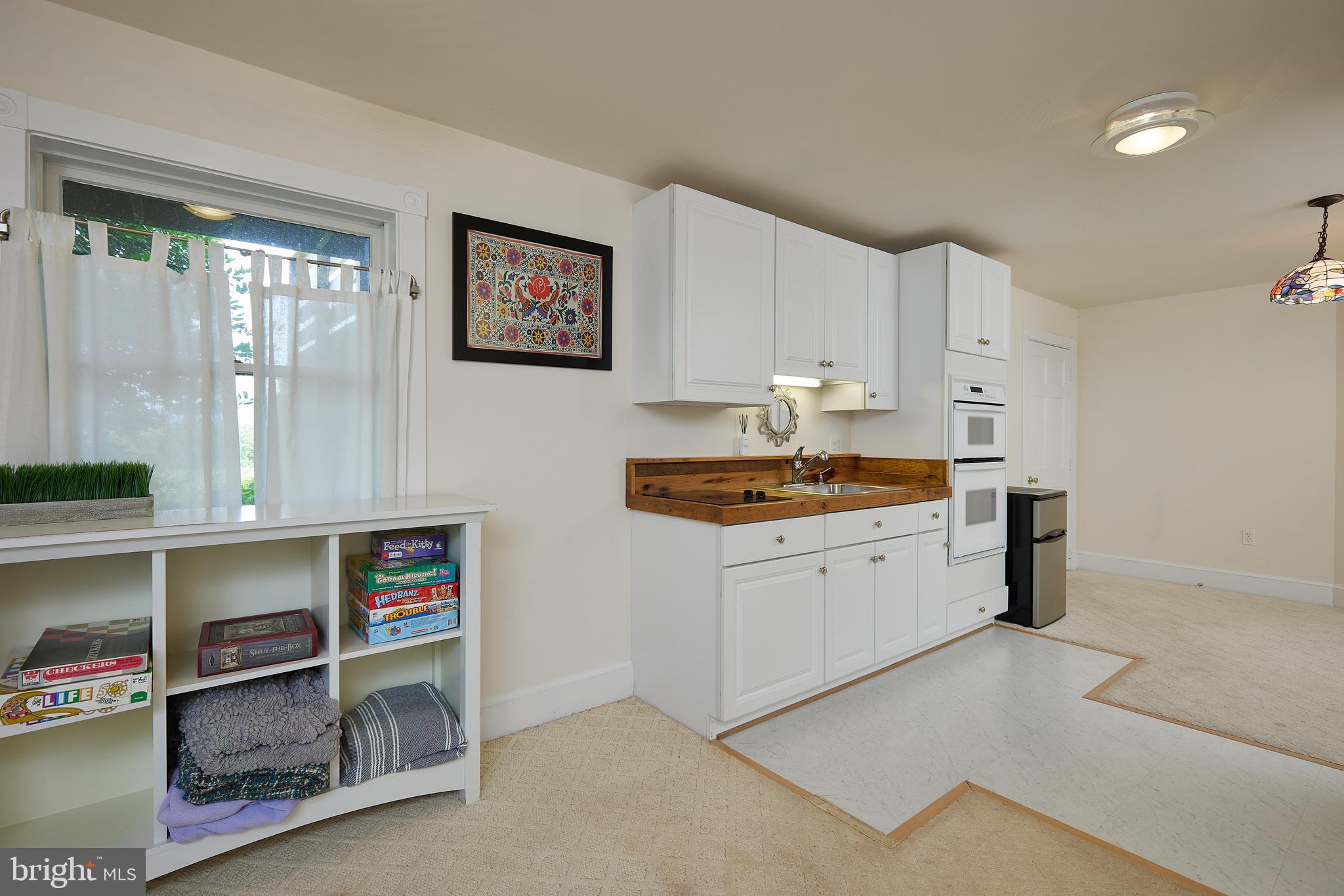 19100 Barnesville Road Barnesville, MD 20838 - Photo 29 of 70 Lower level in law suite