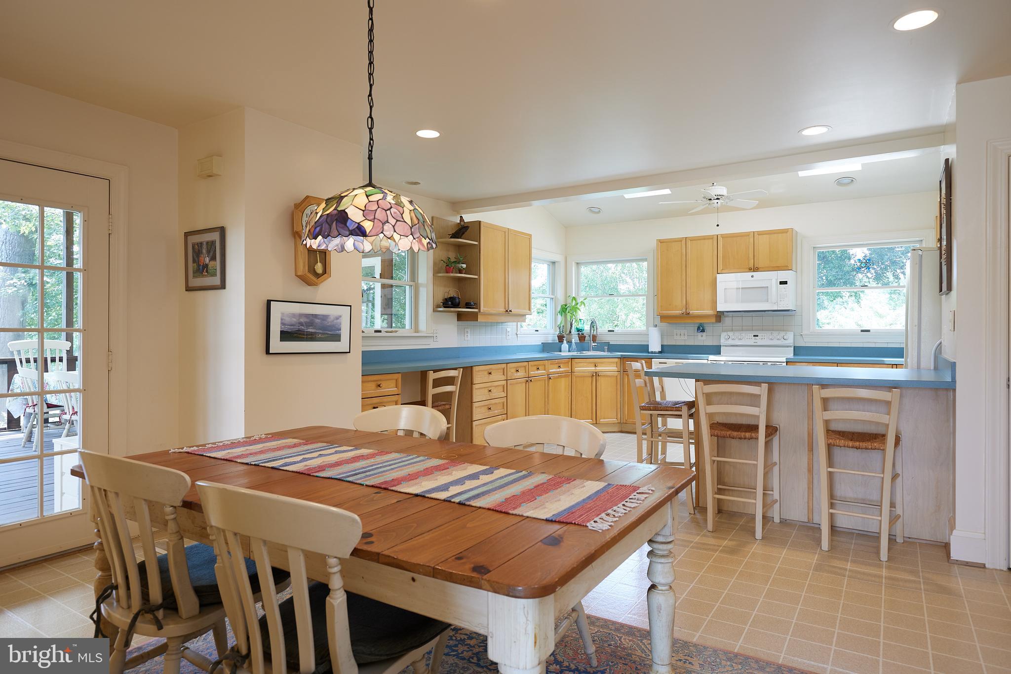 19100 Barnesville Road Barnesville, MD 20838 - Photo 41 of 70 Eat in kitchen