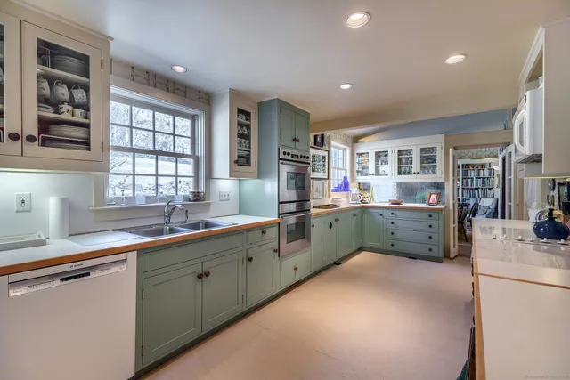 $1,750,000 | 8 Mudgetown Road, Sharon, CT 06069