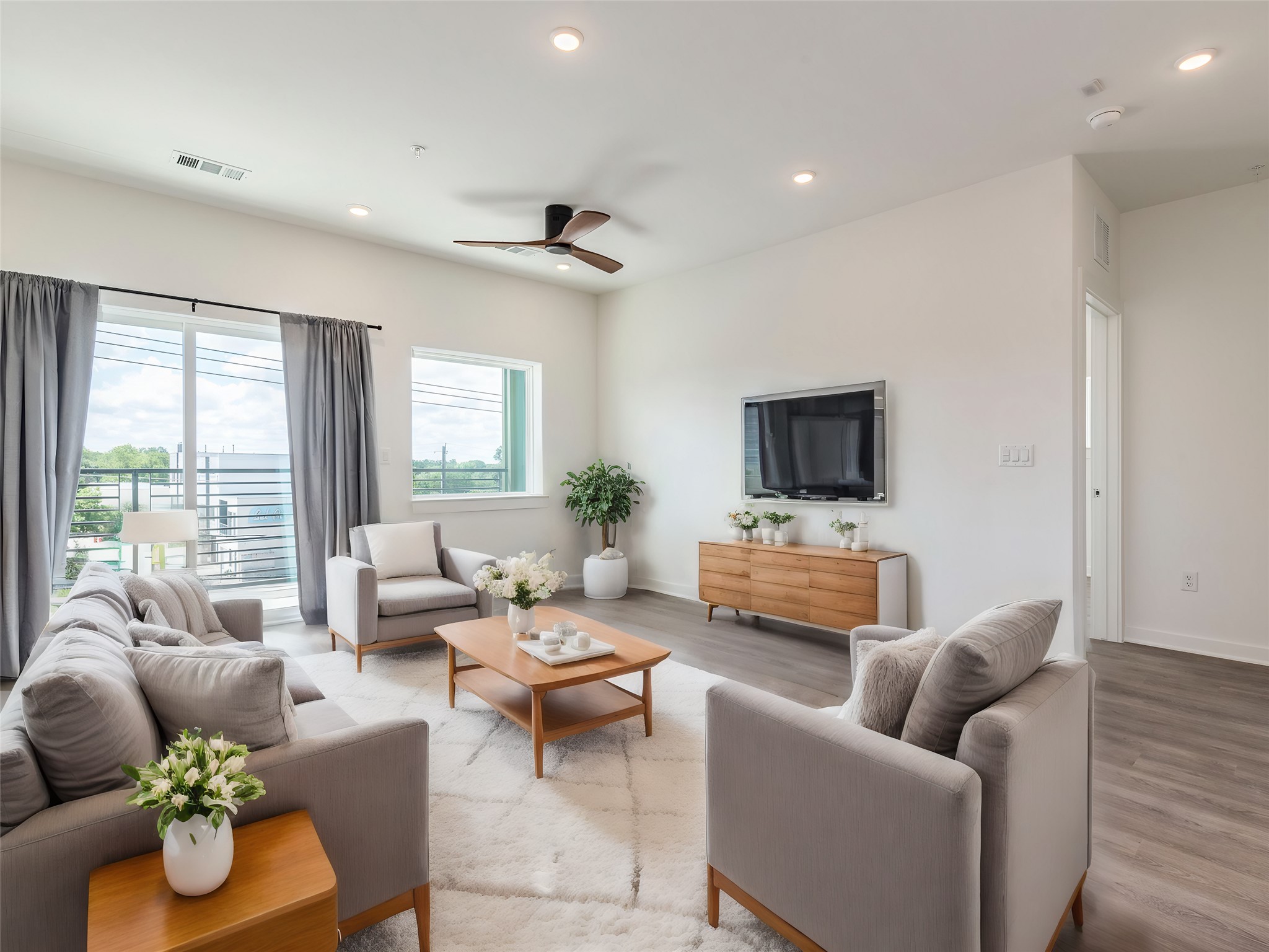 Welcome to unit 4802 S. Congress #310! (Virtually staged)