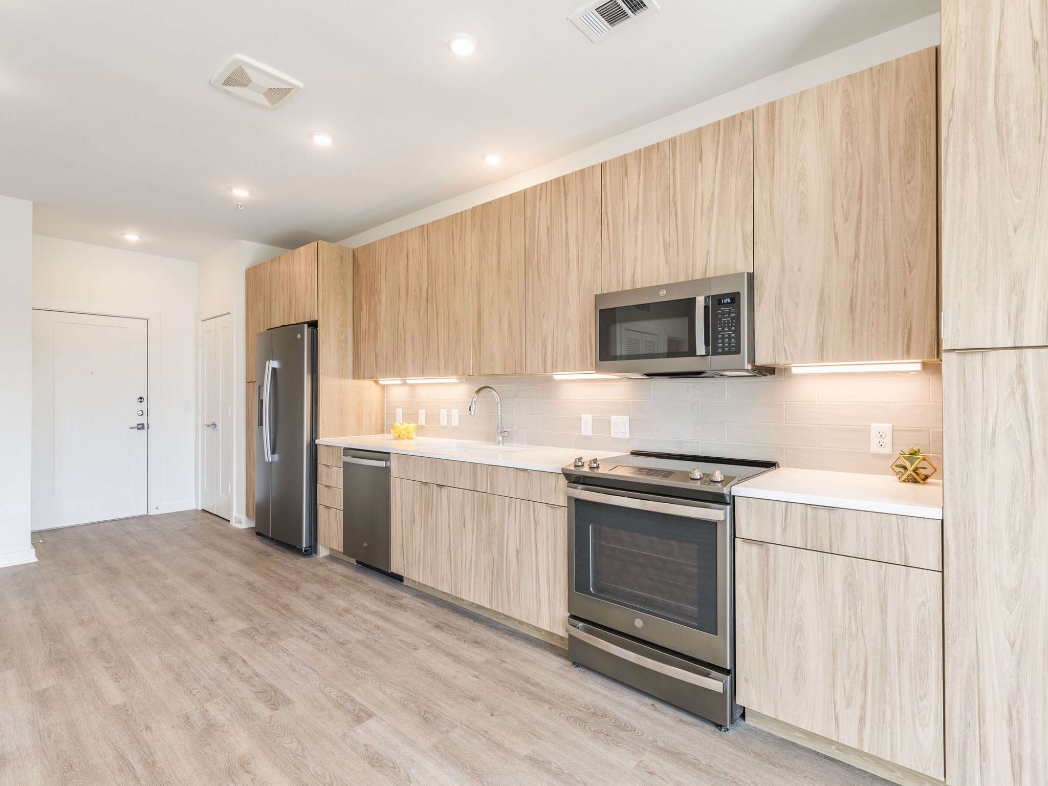 4802 South Congress Avenue, Unit 310 Austin, TX 78745 - Photo 13 of 37