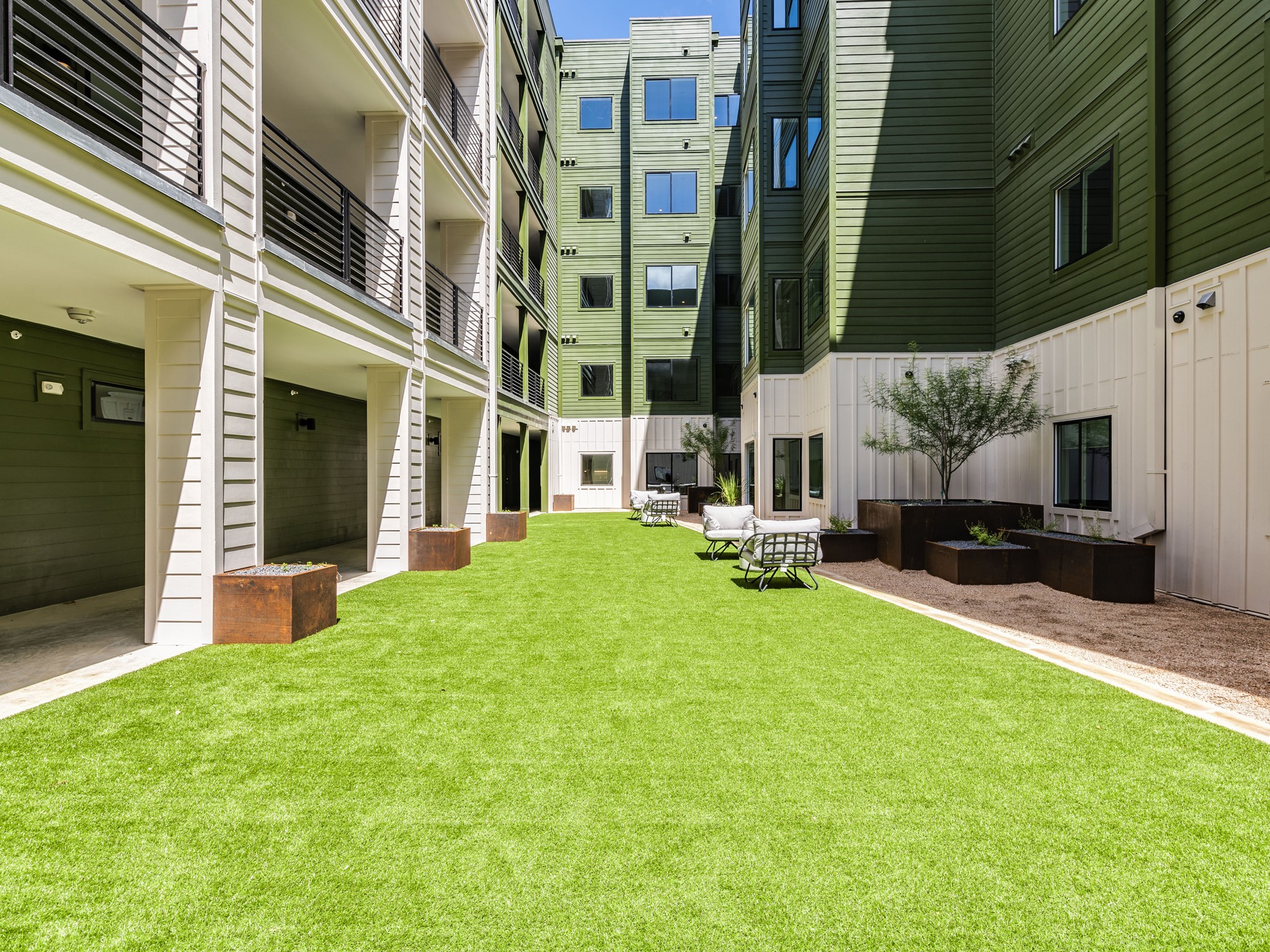 4802 South Congress Avenue, Unit 310 Austin, TX 78745 - Photo 20 of 37 Interior courtyard