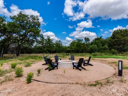 a view of outdoor space