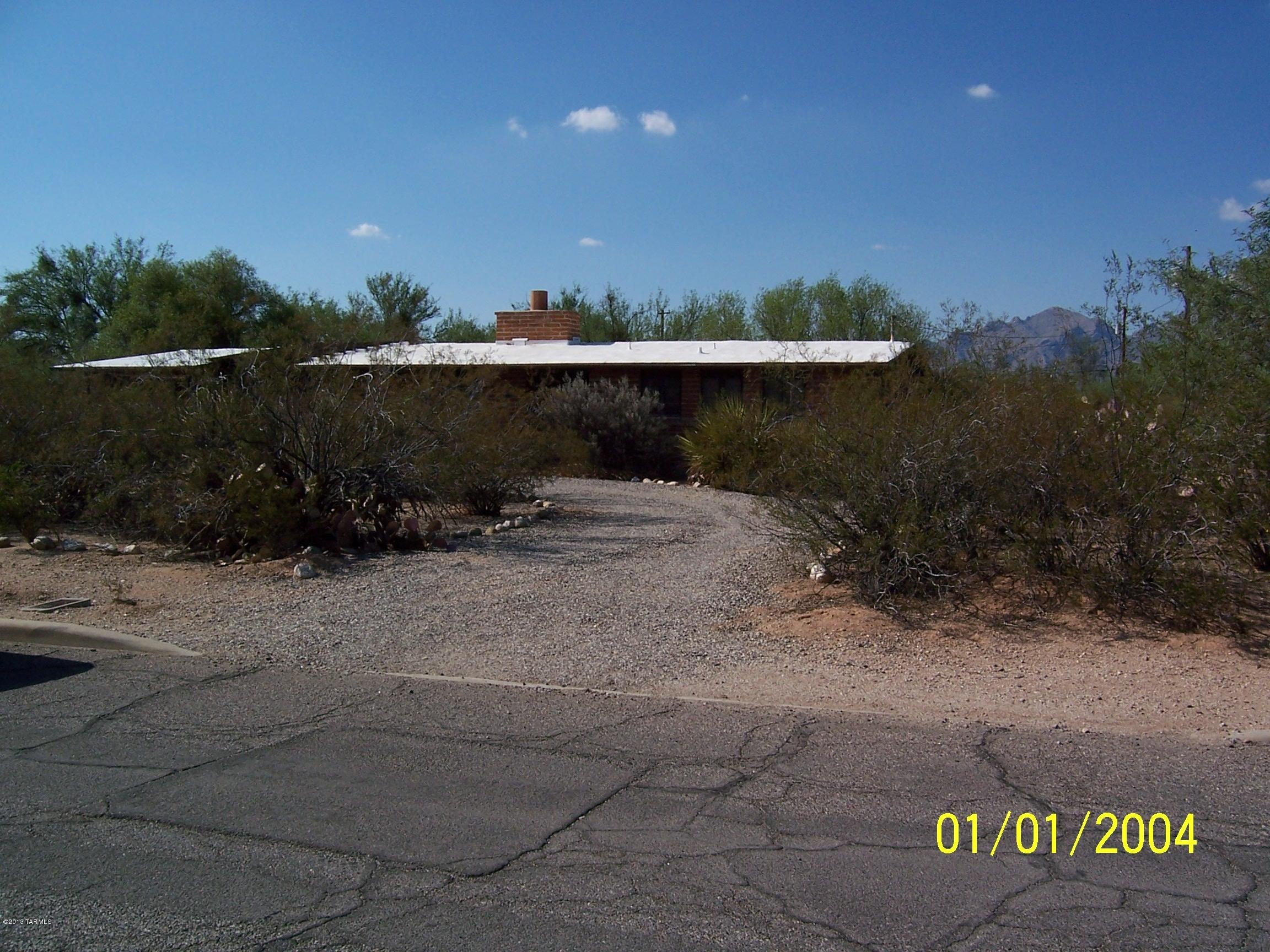 2215 East Kleindale Road Tucson, AZ 85719 - Photo 1 of 11