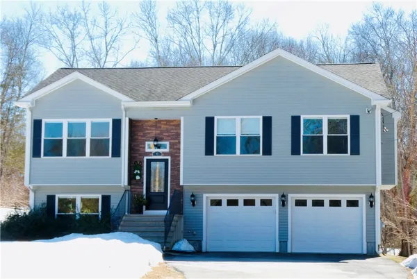$589,900 | 6 Heywood Lane, Johnston, RI 02919