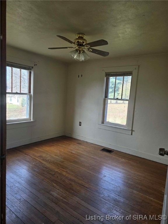 1105 West Walnut Street Salem, IN 47167 - Photo 9 of 16