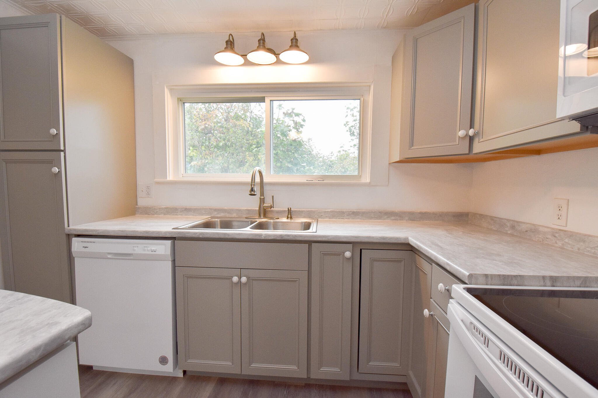 245 Main Street Corinth, ME 04427 - Photo 11 of 57 DSC_0260
