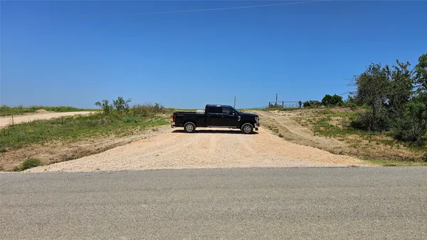 $189,000 | 2069 County Road 455, Coupland, TX 78615