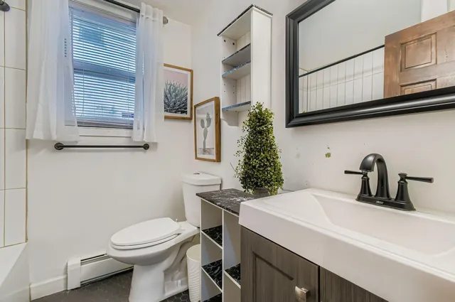 $165,000 | 2600 Plymouth Avenue North, Unit A, Minneapolis, MN 55411