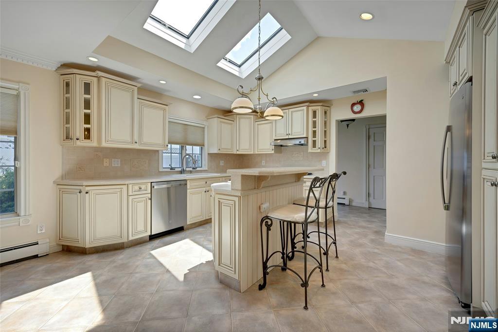 184 West Passaic Avenue Rutherford, NJ 07070 - Photo 6 of 30