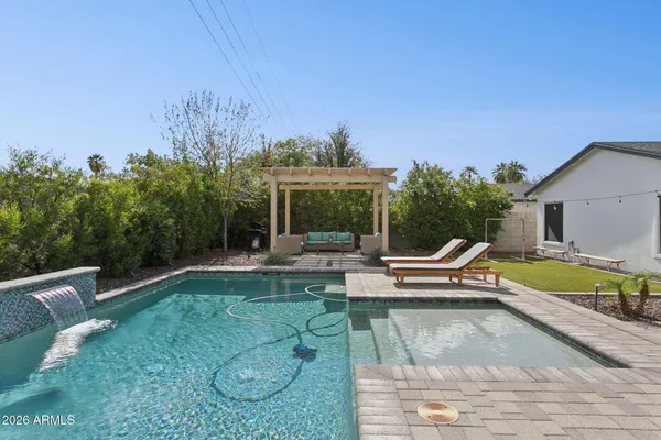 $1,835,000 | 3021 North 47th Place, Phoenix, AZ 85018