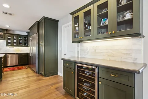 $1,925,000 | 3021 North 47th Place, Phoenix, AZ 85018