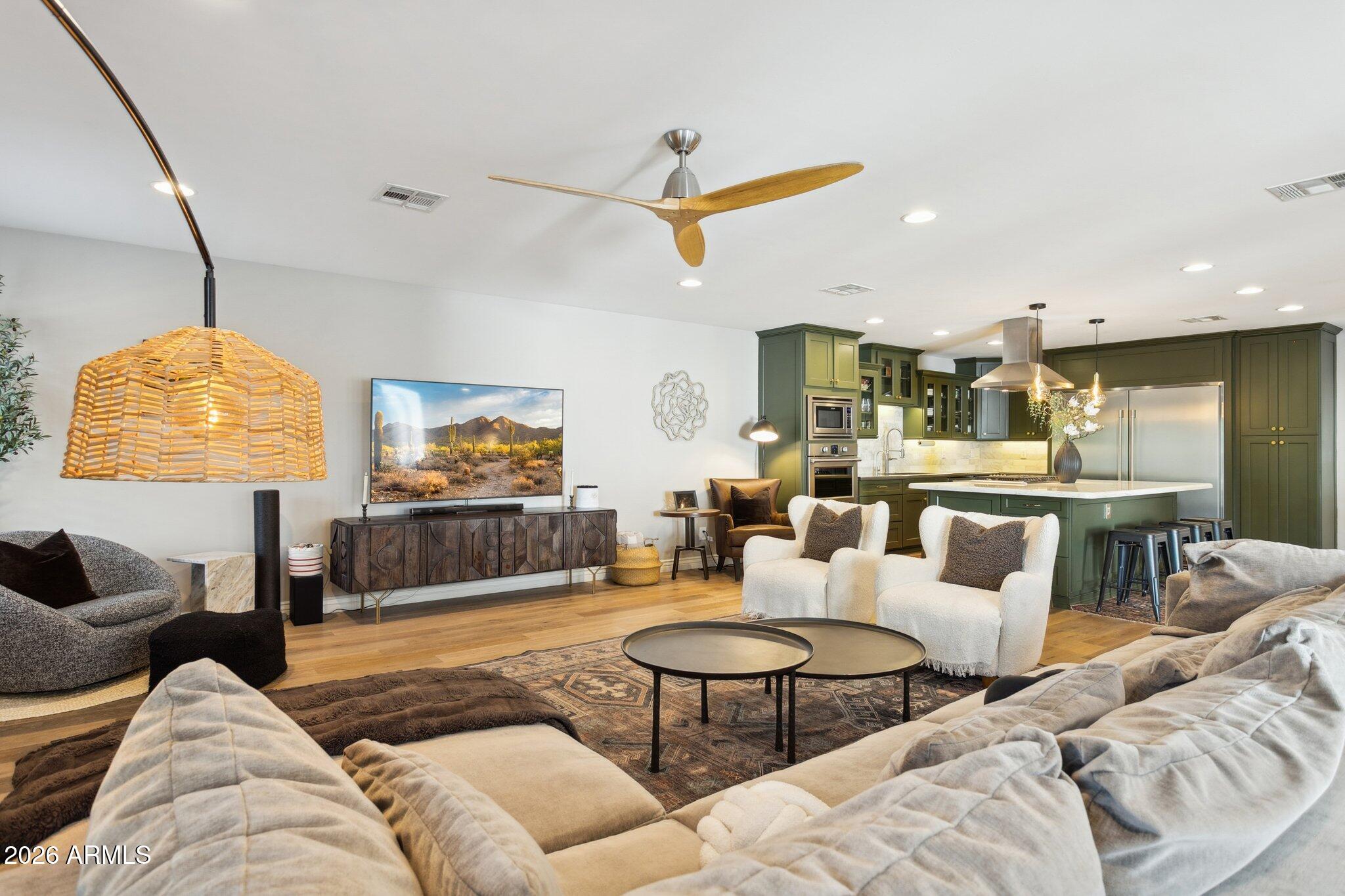 3021 North 47th Place Phoenix, AZ 85018 - Photo 10 of 34 Living Room