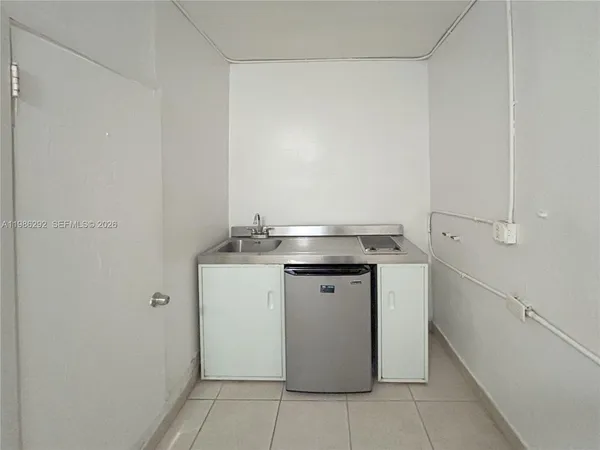 $1,250 | 1079 Northwest 112th Terrace, Unit 2, Miami, FL 33168