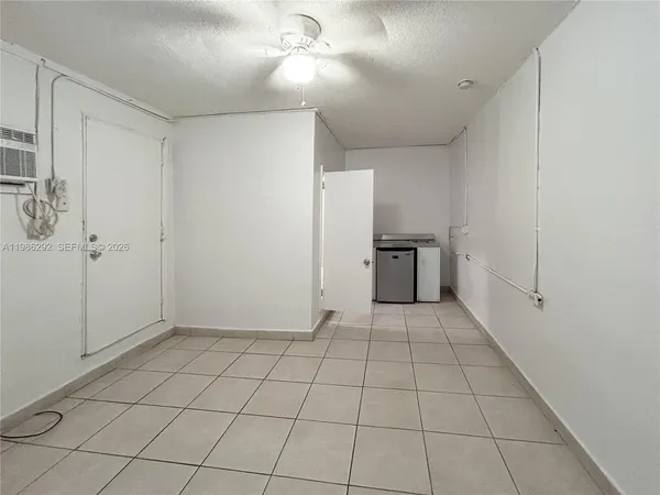$1,250 | 1079 Northwest 112th Terrace, Unit 2, Miami, FL 33168
