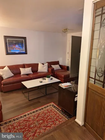$434,900 | 151 Edinburgh Square, Sterling, VA 20164