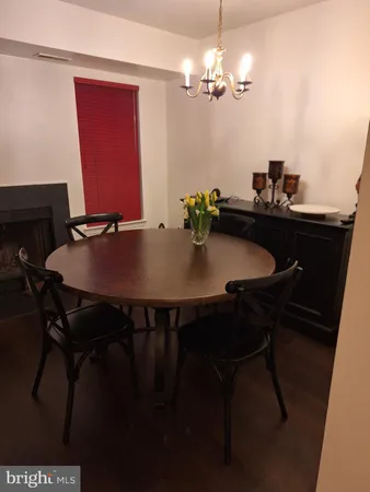 $434,900 | 151 Edinburgh Square, Sterling, VA 20164