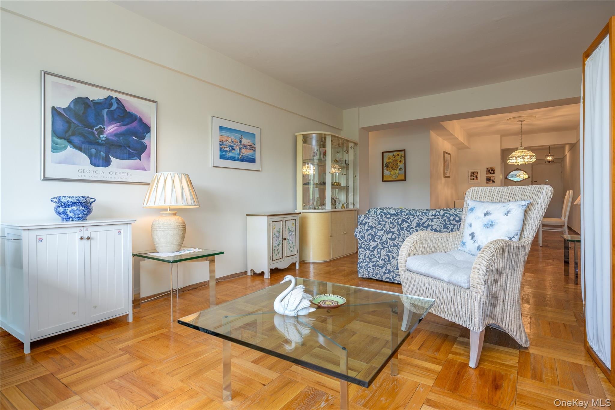 900 Palmer Road, Unit 6D Bronxville, NY 10708 - Photo 16 of 24 Entertain in style, or just relax in this comfortable space