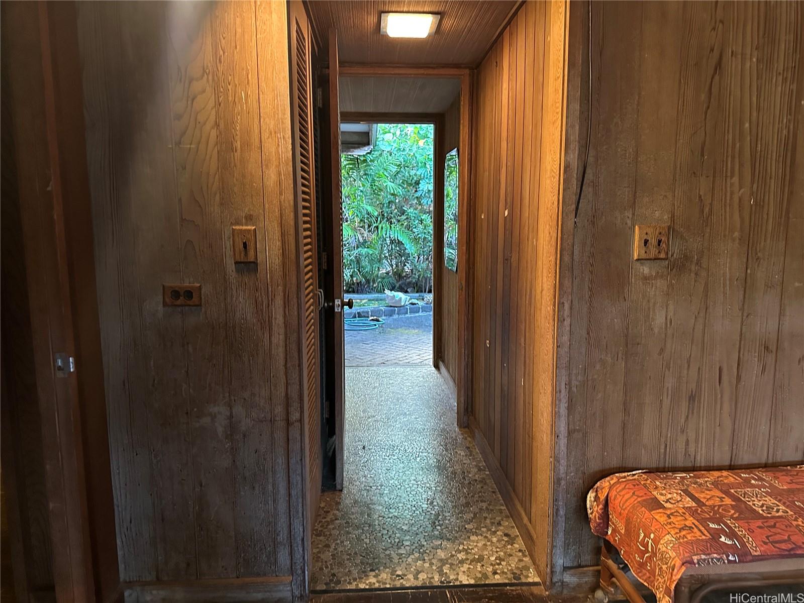 70 Akilolo Street Honolulu, HI 96821 - Photo 9 of 25