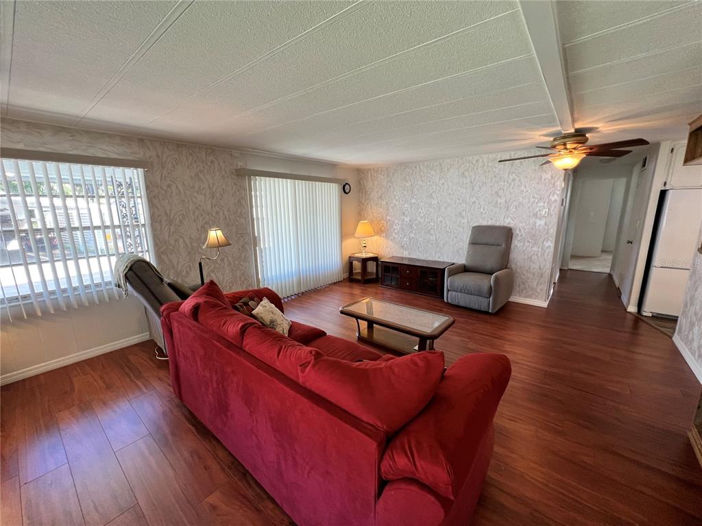 229 Rue De Fontaine Tavares, FL 32778 - Photo 3 of 22 Gallery Image 3