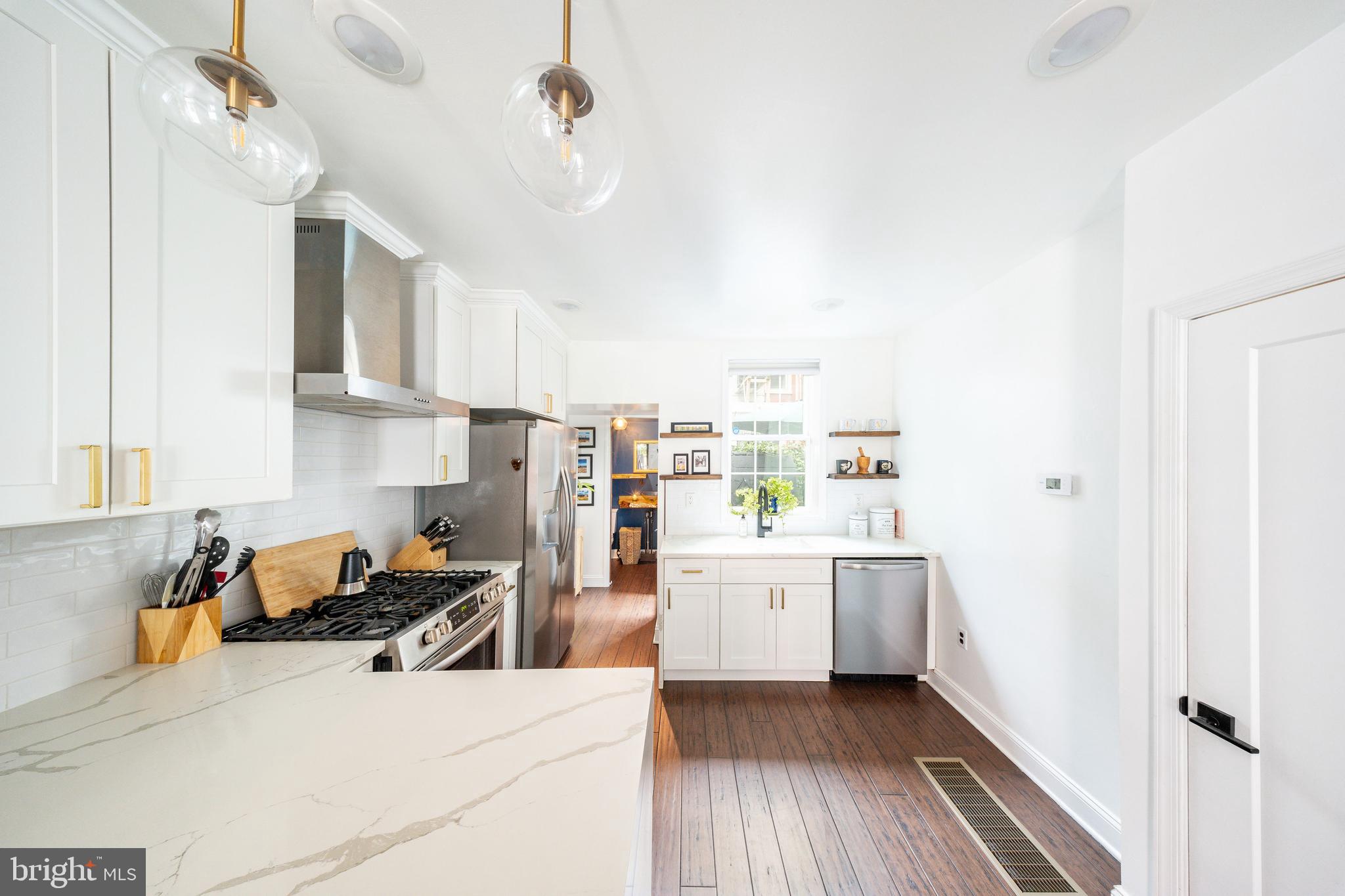 114 Monroe Street Philadelphia, PA 19147 - Photo 9 of 36 Kitchen
