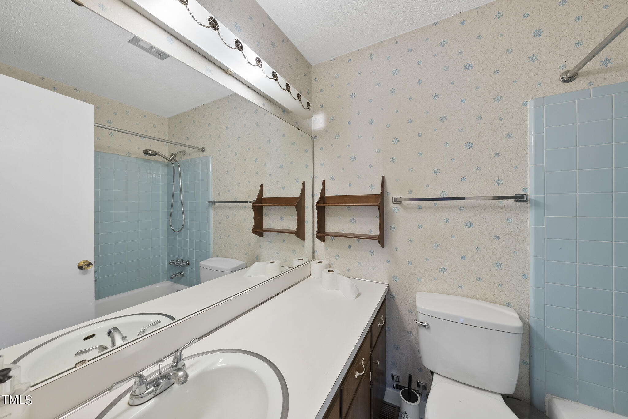 5209 Fireside Drive Raleigh, NC 27609 - Photo 24 of 33 DSC00201