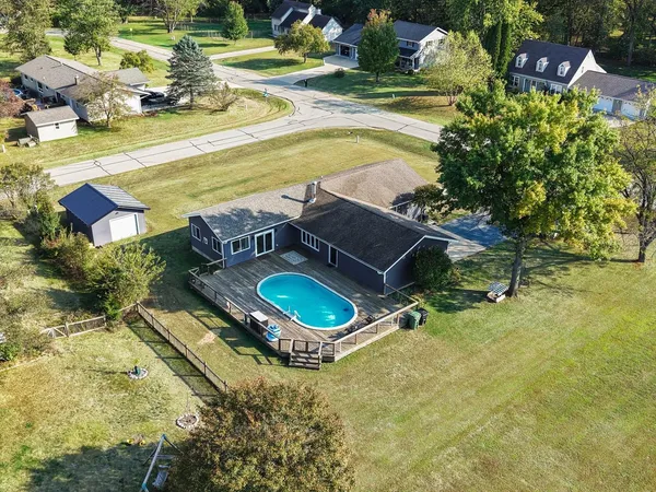 $330,000 | 750 Forest Park Drive, Dixon, IL 61021