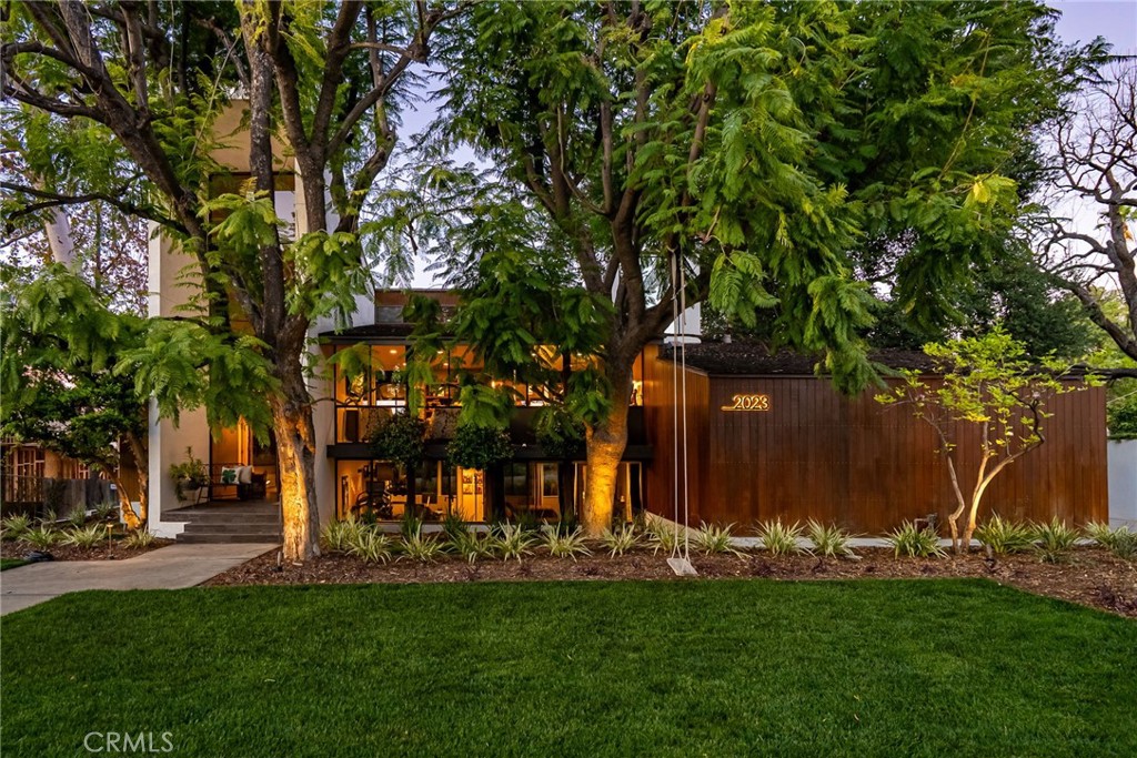 2023 Arroyo Drive Riverside, CA 92506 - Photo 14 of 75