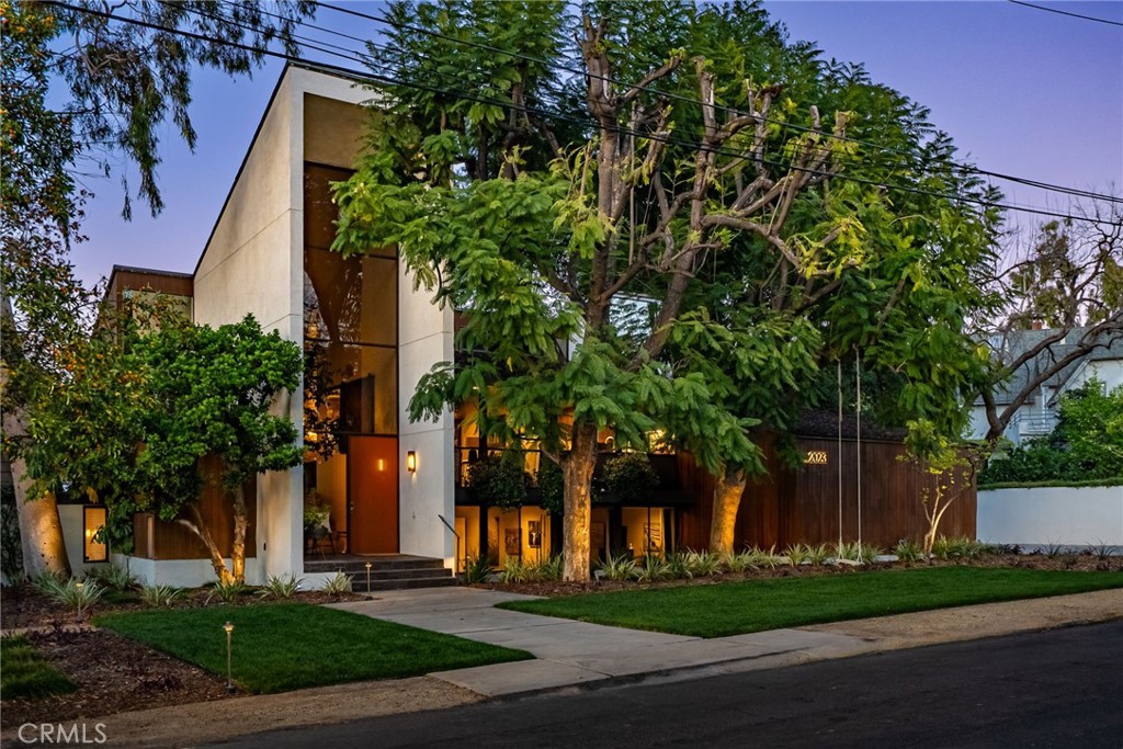 2023 Arroyo Drive Riverside, CA 92506 - Photo 16 of 75