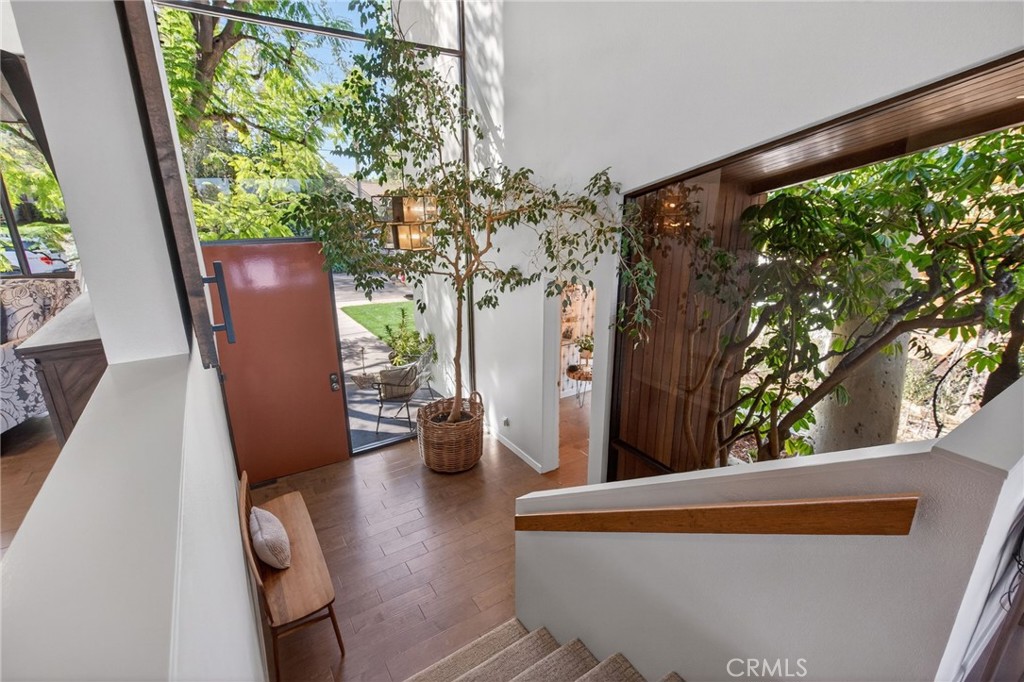 2023 Arroyo Drive Riverside, CA 92506 - Photo 18 of 75