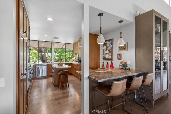 $1,599,900 | 2023 Arroyo Drive, Riverside, CA 92506