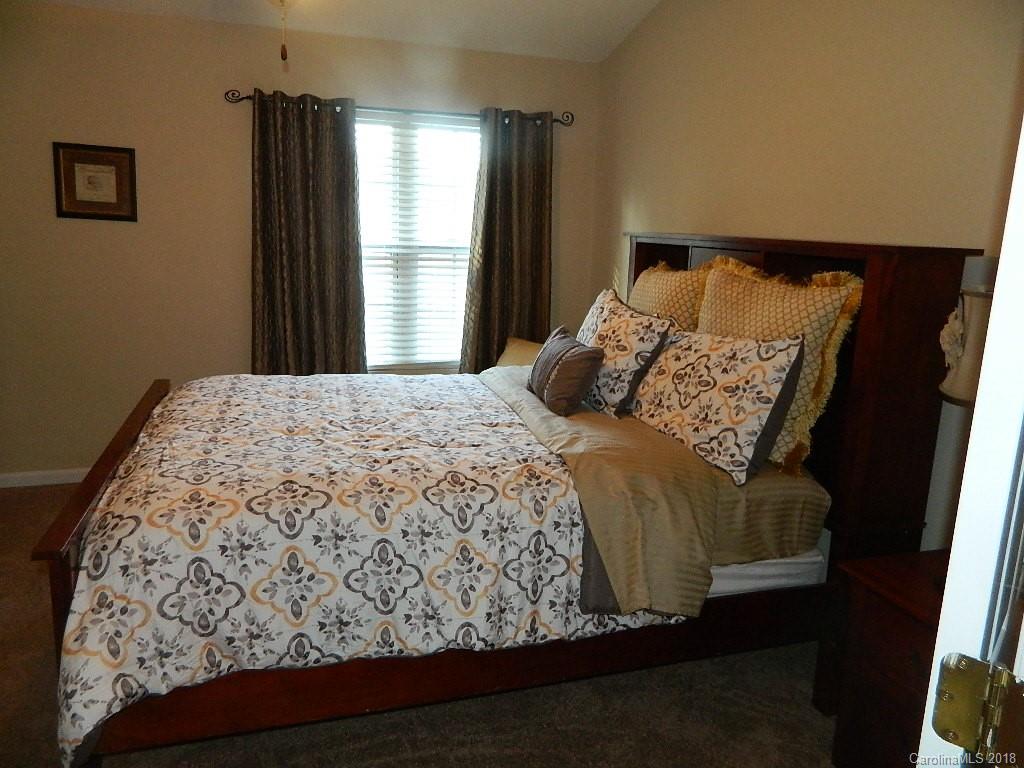3240 Barons Court Road, Unit 10 Charlotte, NC 28213 - Photo 14 of 22 Gallery Image 14