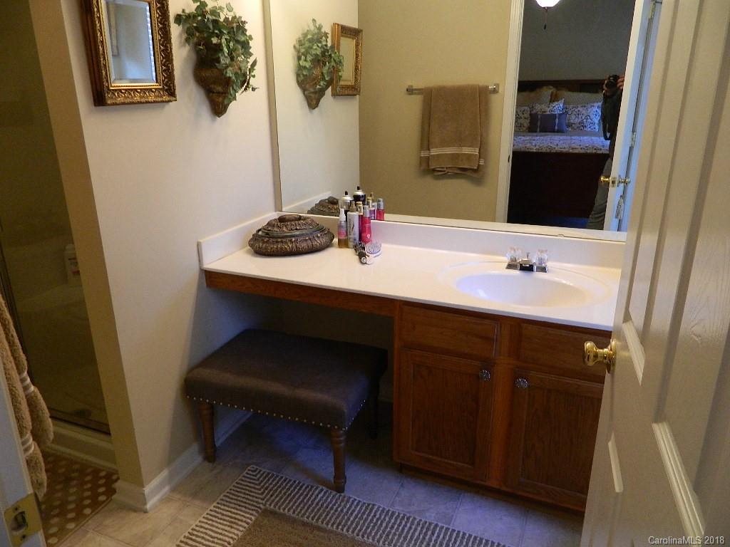 3240 Barons Court Road, Unit 10 Charlotte, NC 28213 - Photo 18 of 22 Gallery Image 18