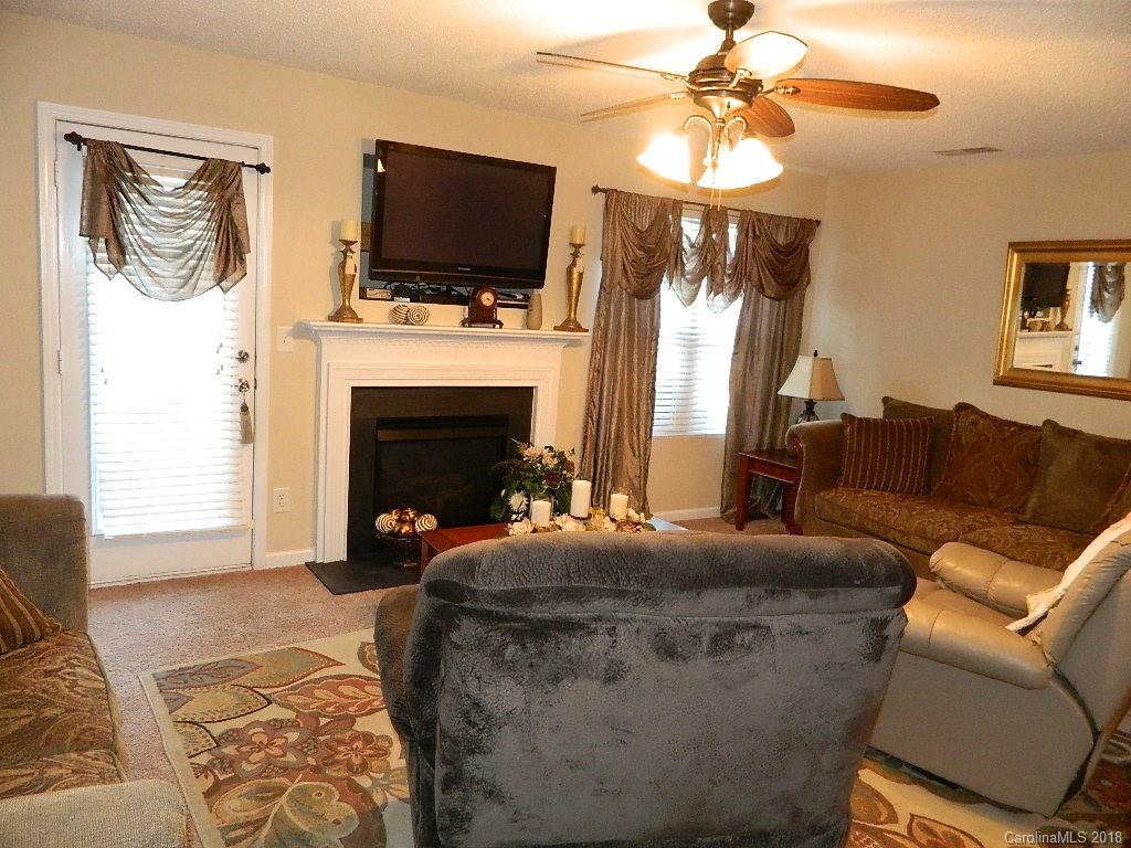 3240 Barons Court Road, Unit 10 Charlotte, NC 28213 - Photo 10 of 22 Gallery Image 10