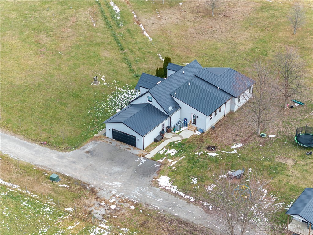 5093 Hussey Road Jamestown, OH 45335 - Photo 9 of 51