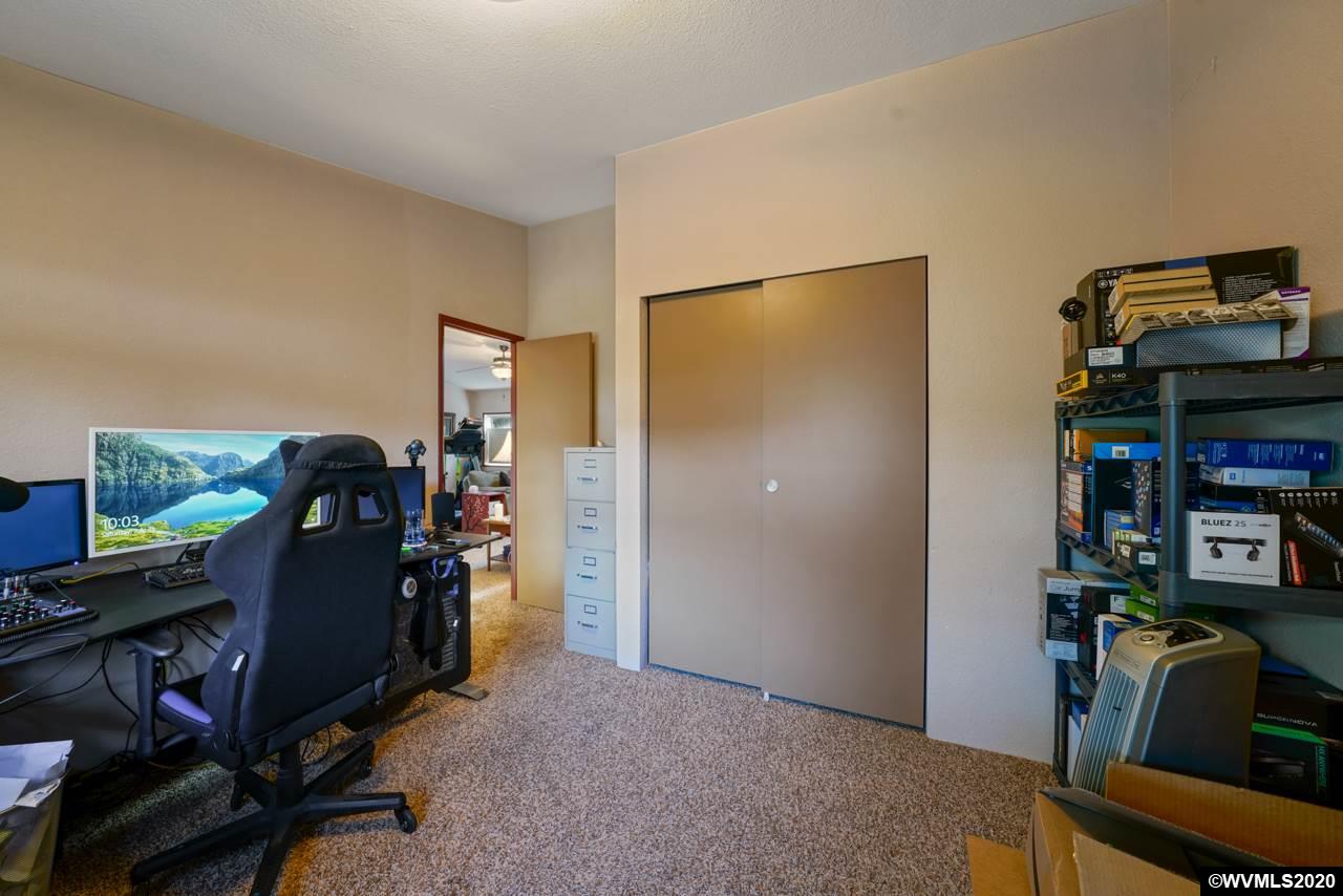 205 Boone Road Southeast, Unit 22 Salem, OR 97306 - Photo 23 of 38