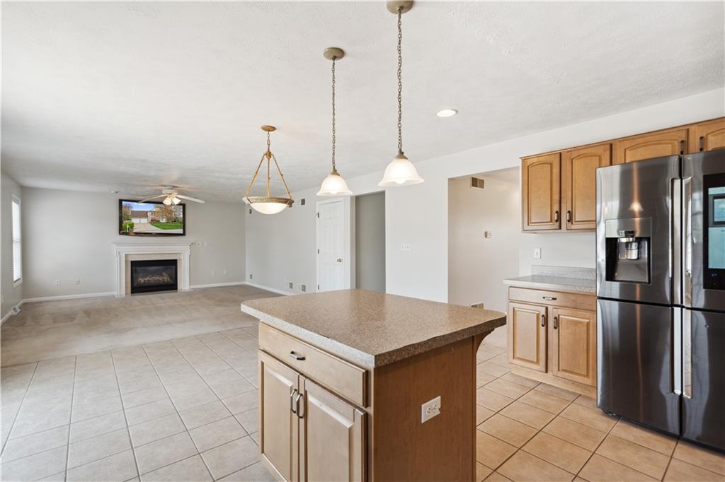 122 Walnut Circle Elizabeth, PA 15037 - Photo 13 of 50 a kitchen with a refrigerator a sink and a oven