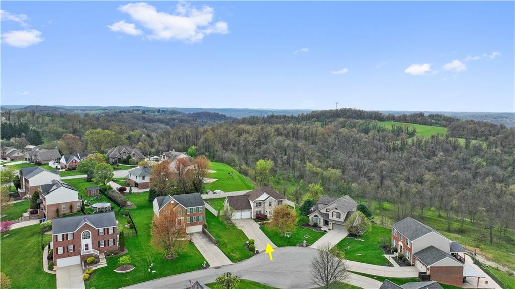 122 Walnut Circle Elizabeth, PA 15037 - Photo 2 of 50