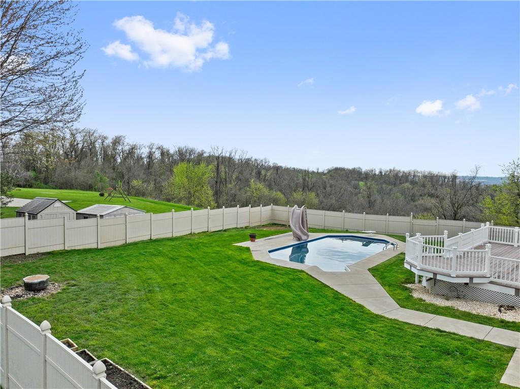 122 Walnut Circle Elizabeth, PA 15037 - Photo 21 of 50 a view of a garden with a house