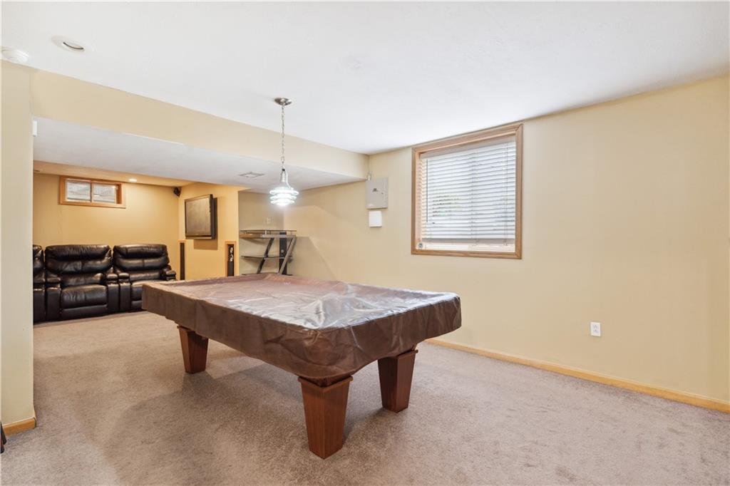 122 Walnut Circle Elizabeth, PA 15037 - Photo 28 of 50 a room with furniture and window