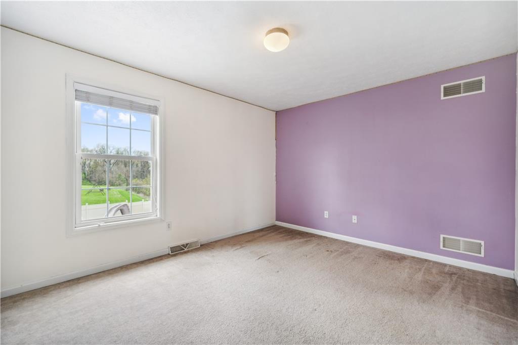 122 Walnut Circle Elizabeth, PA 15037 - Photo 43 of 50 an empty room with windows