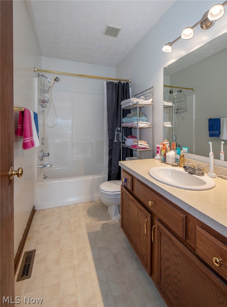 205 Hurd Road Aurora, OH 44202 - Photo 23 of 31 Gallery Image 23