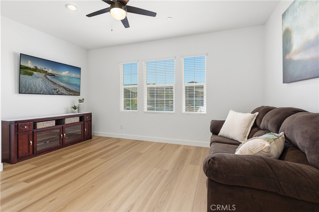 34727 Ribbon Grass Way Murrieta, CA 92563 - Photo 23 of 54 Next-Gen Living Room