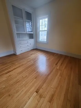 $1,675 | 80 Warburton Street, Unit 2, Fall River, MA 02720