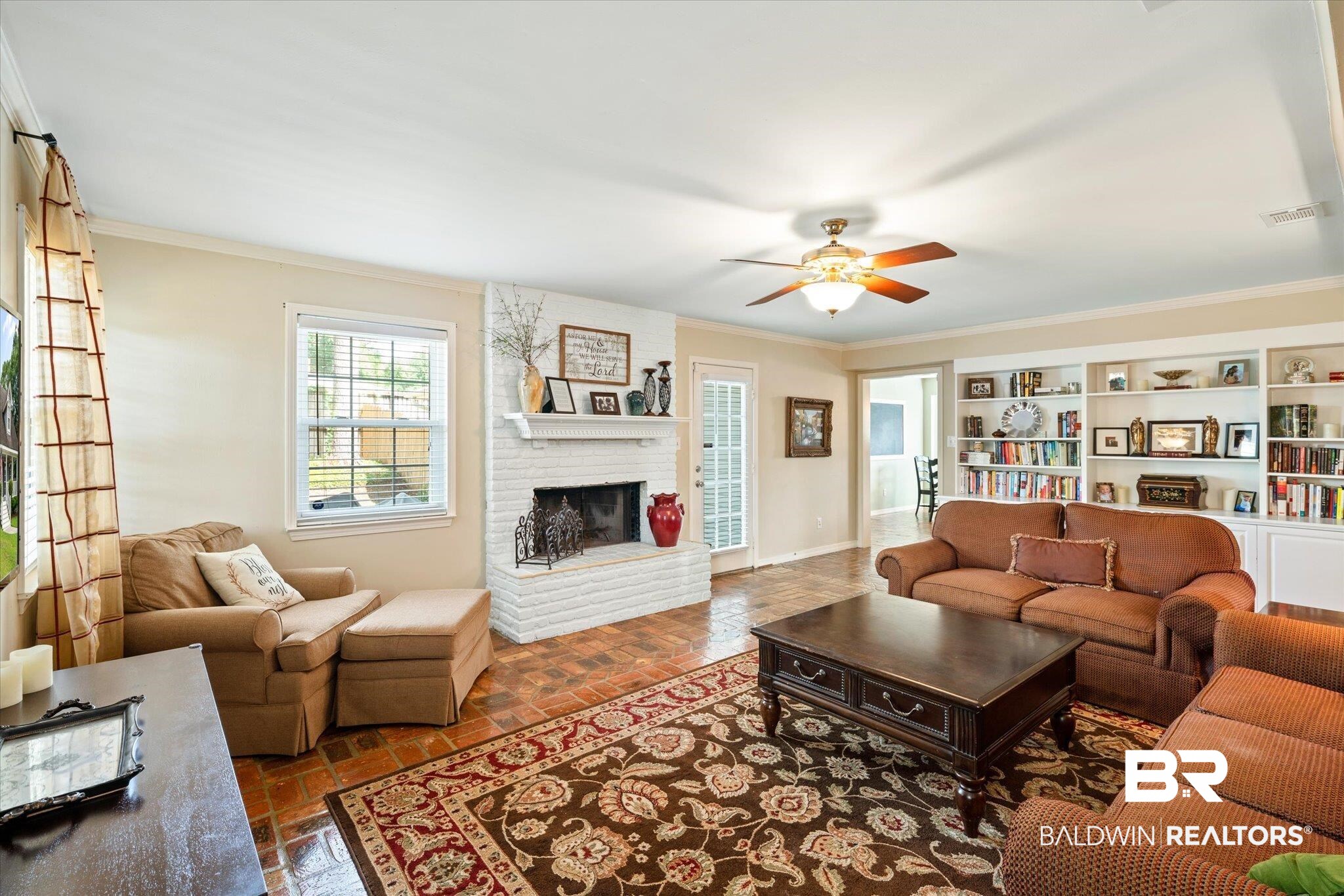 1054 Aberdeen Court North Mobile, AL 36609 - Photo 6 of 30