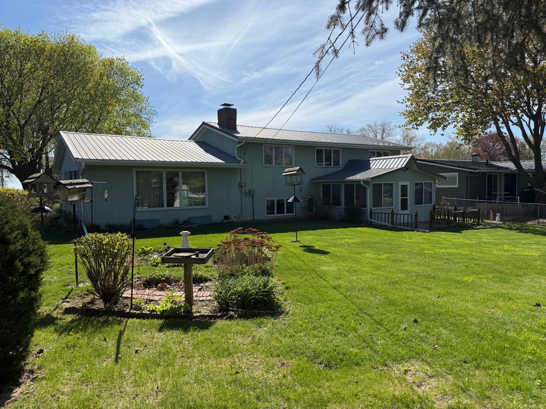 705 Adams Street Armstrong, IA 50514 - Photo 3 of 22