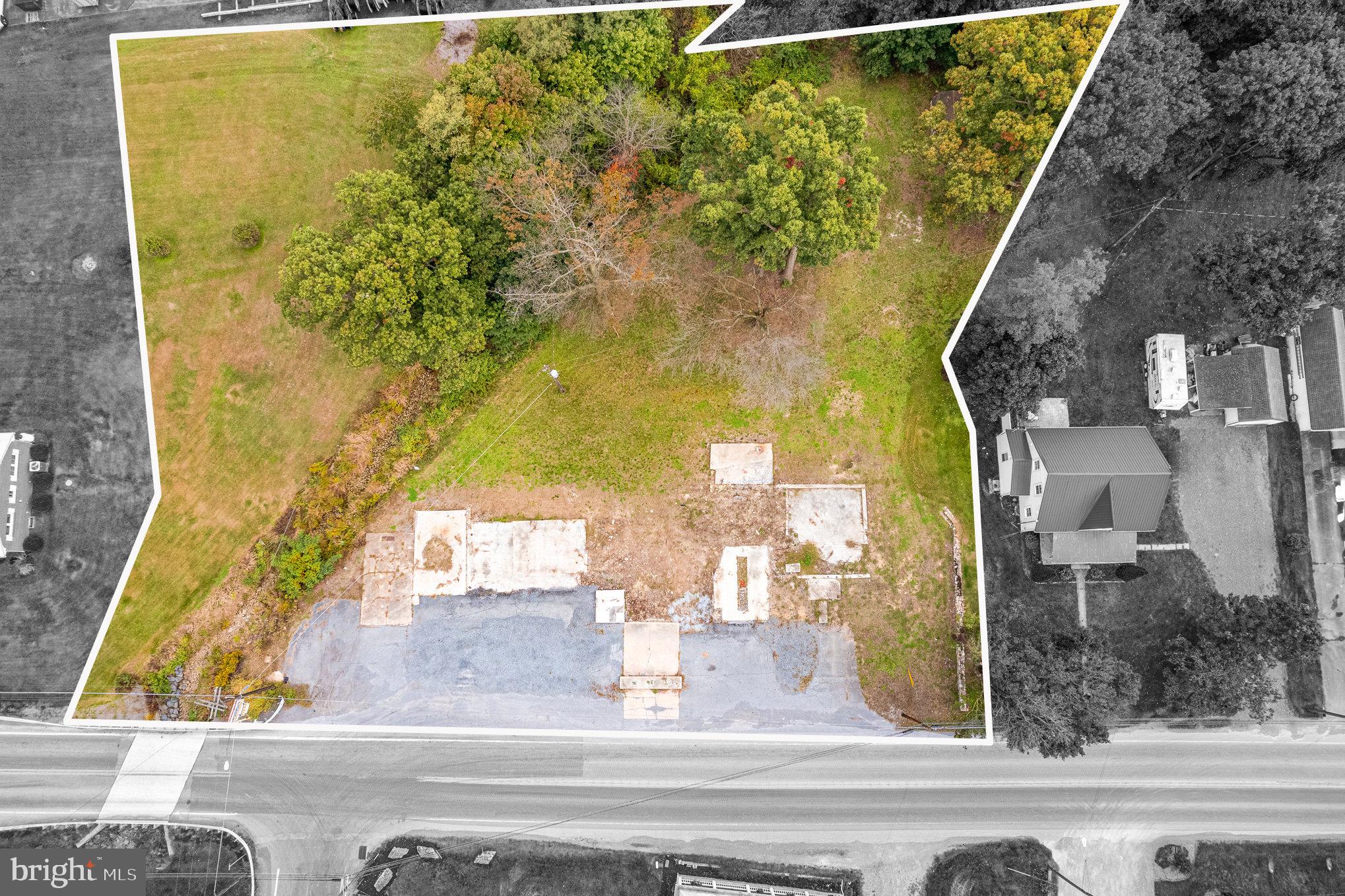 401-403 West Main Street Walnut Bottom, PA 17266 - Photo 11 of 13 view of a living room filled with furniture