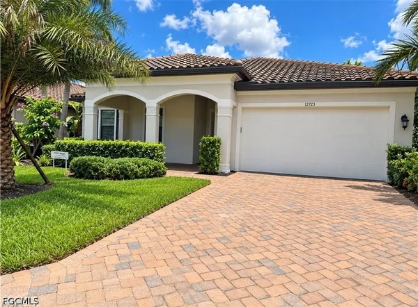$2,900 | 12725 Astor Place, Fort Myers, FL 33913